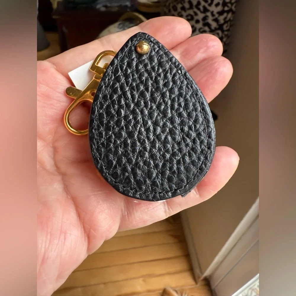 Joan Rivers Goldtone Vintage Pocket Watch with Magnifying Loupe - Picture 3 of 10